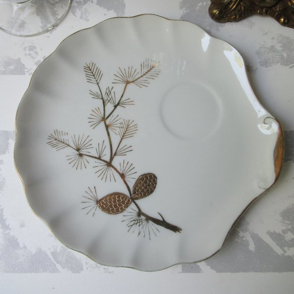 Fine Porcelain Saucer Golden Pine, Japan - Picture 7 of 10